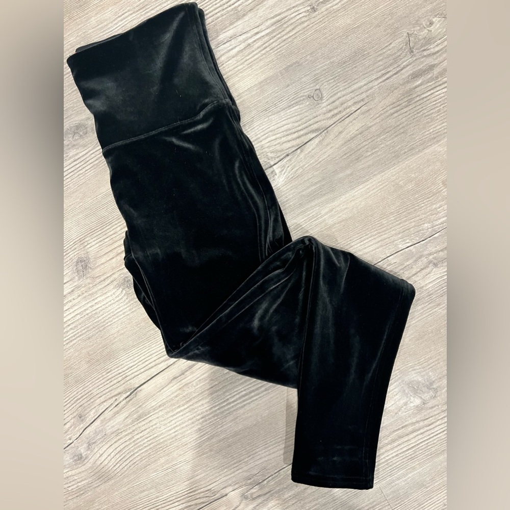 NWOT Black Velvet Spanx
